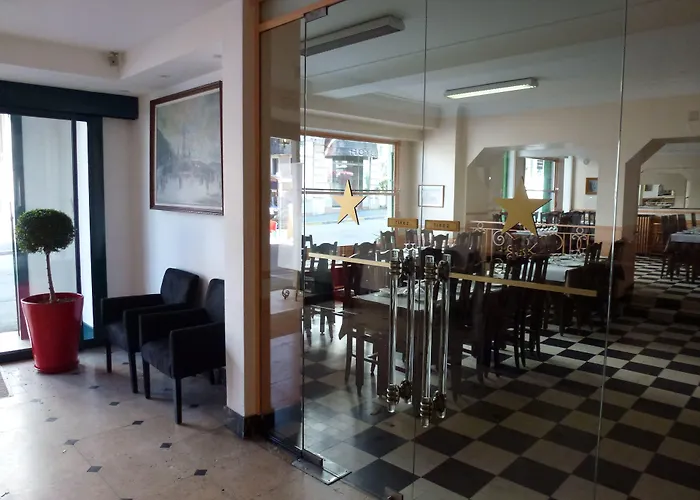 Croix Des Nordistes Hotel 2*