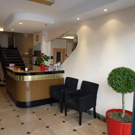 Готель Croix Des Nordistes 2*