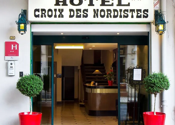 Croix Des Nordistes Готель Лурд