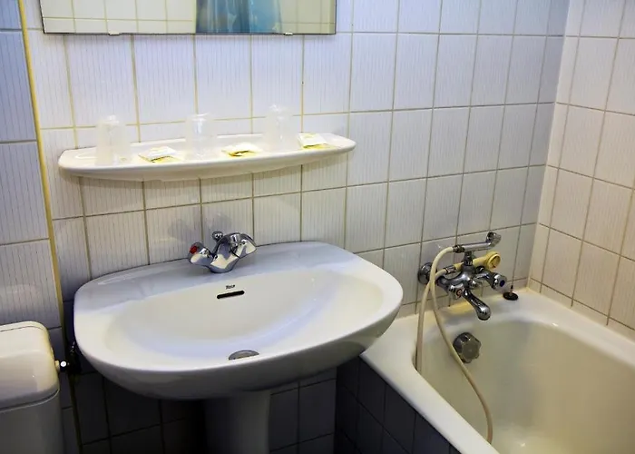 Готель Croix Des Nordistes Лурд